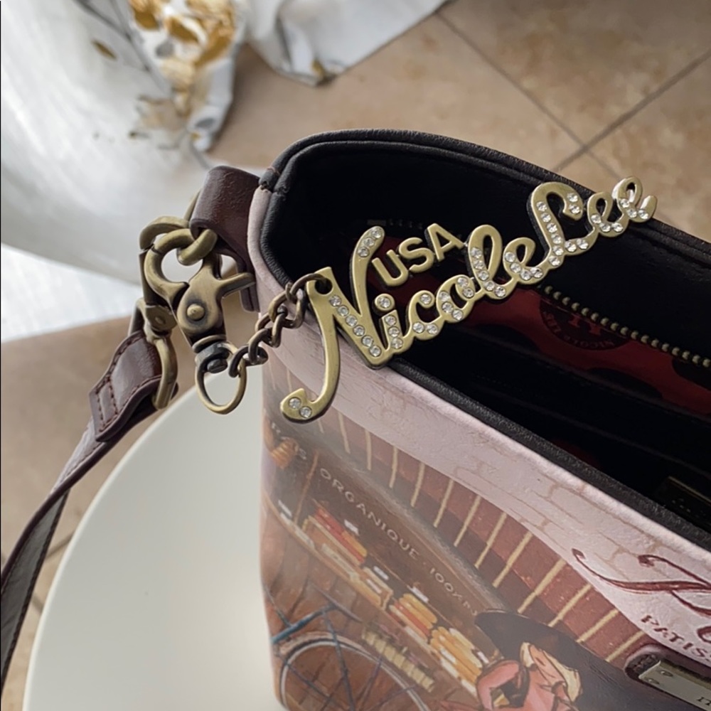 Purse - Picture 3 of 4